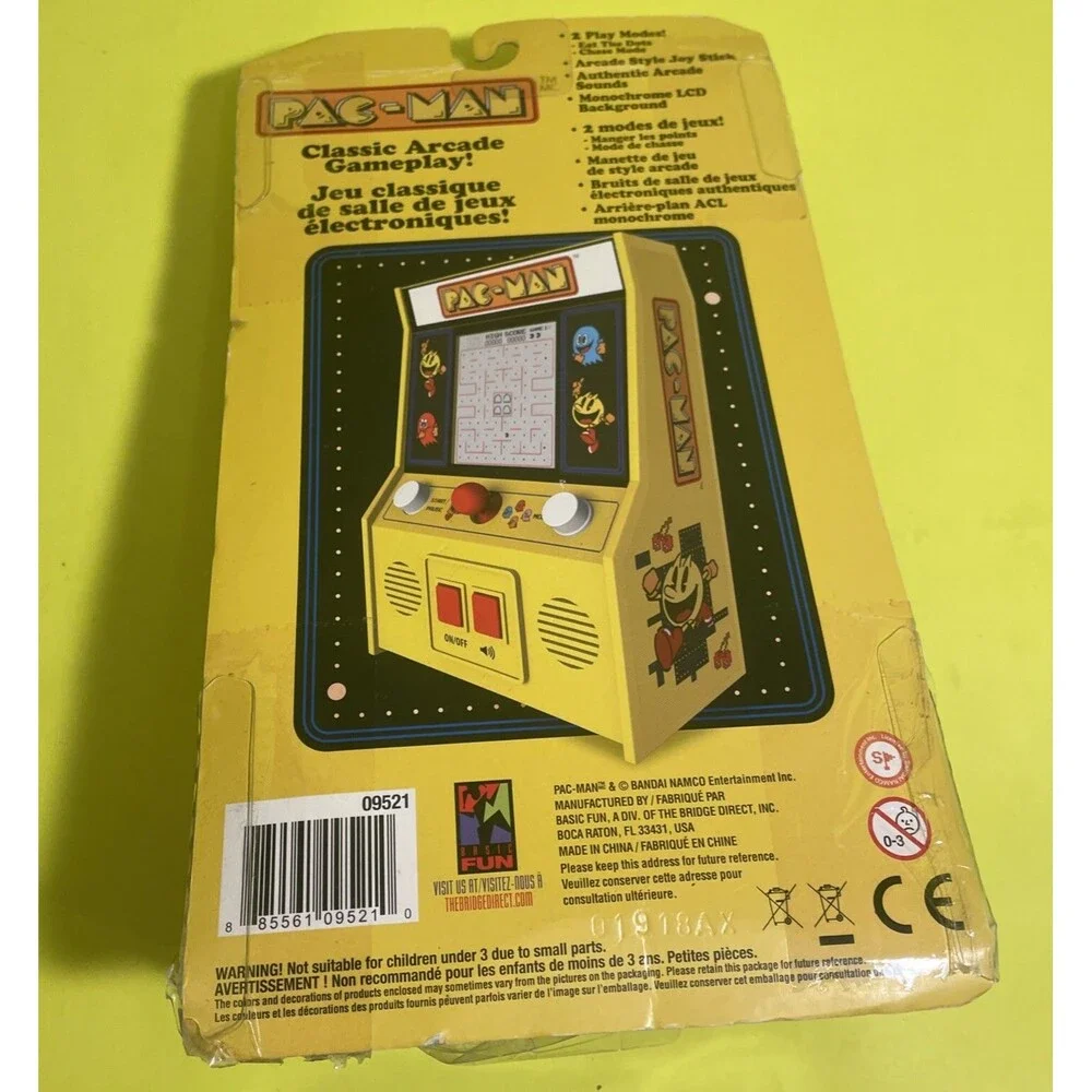 Retro Original PAC-MAN Mini Hand Held Arcade Game-Old Stock-New in Sealed Box
